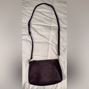 Portland Leather Poppy Classic Bag in Plum EUC